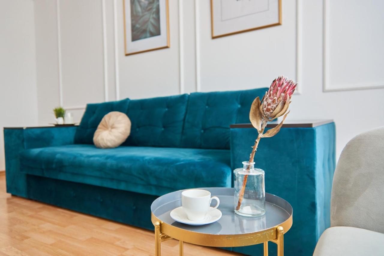 Lux Apartment Moukatcheve Extérieur photo