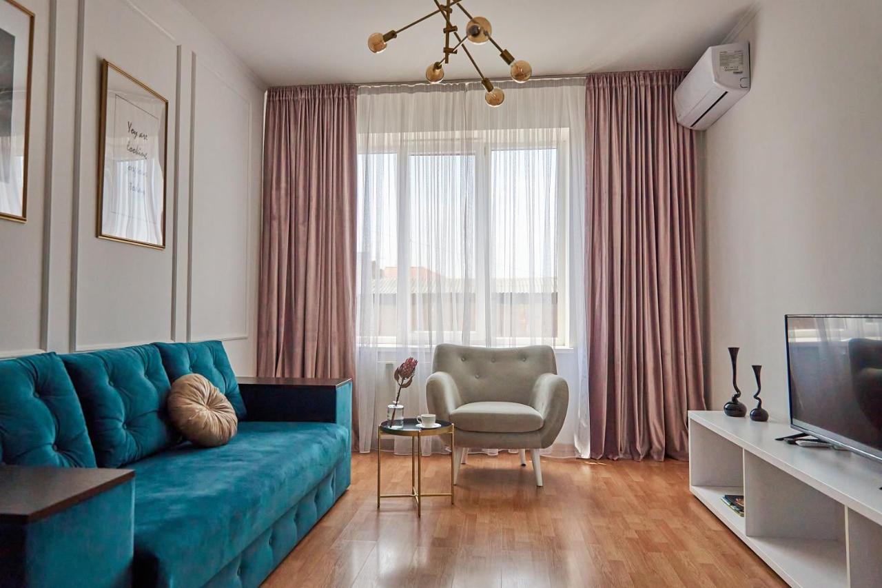 Lux Apartment Moukatcheve Extérieur photo