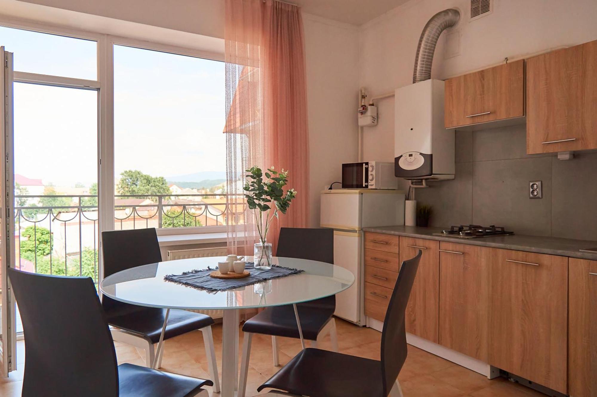 Lux Apartment Moukatcheve Extérieur photo