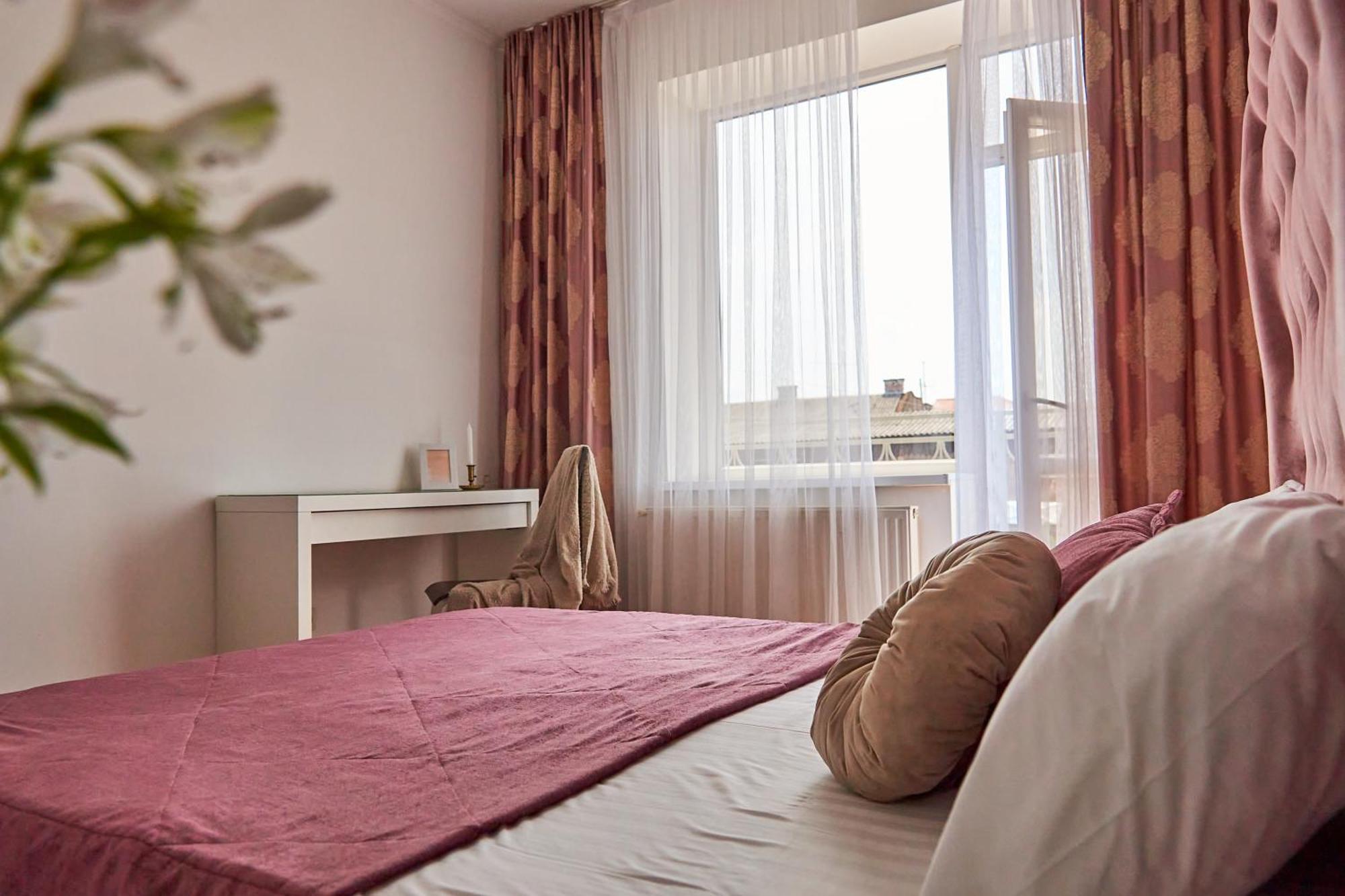 Lux Apartment Moukatcheve Extérieur photo